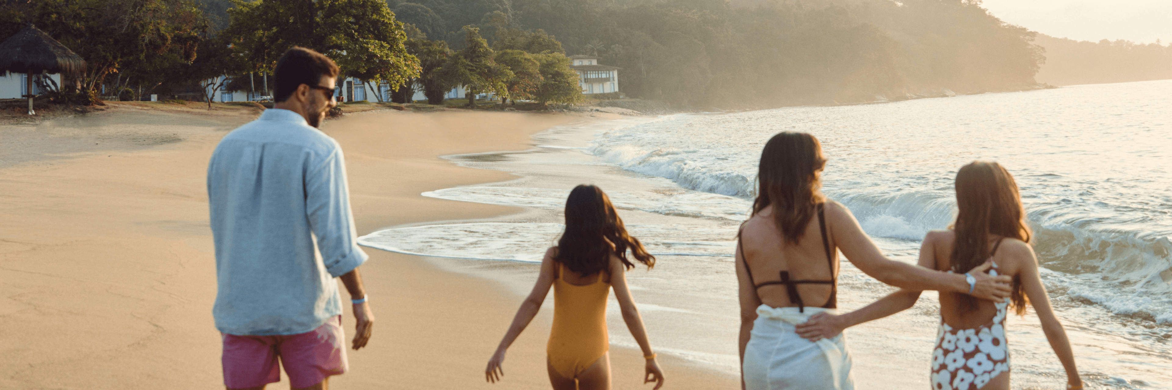 Escapade familiale tout compris : tout ce dont vous avez besoin, déjà planifié - background banner