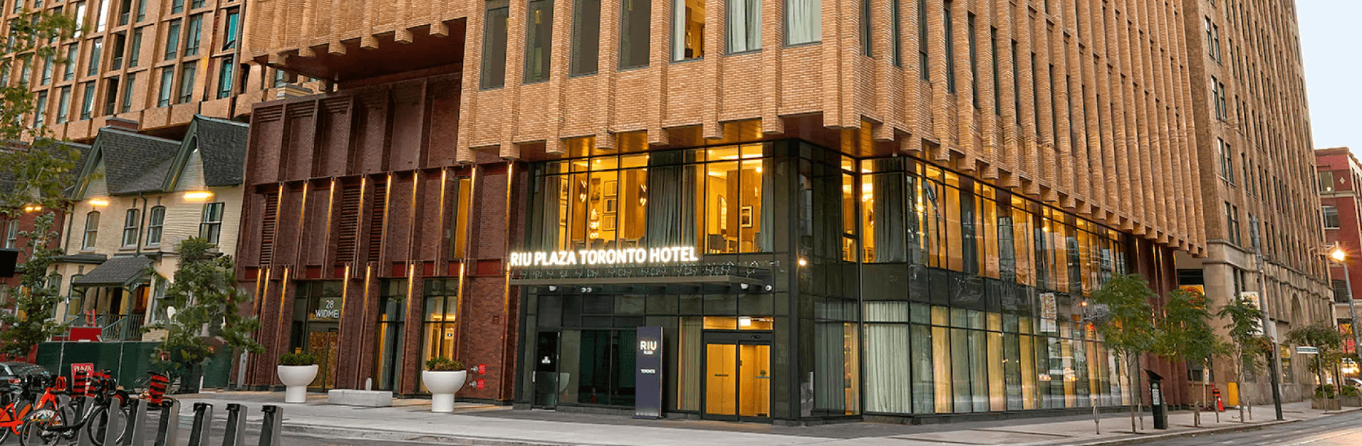 Offre exclusive : économisez jusqu'à 5 % et visitez la formidable ville de Toronto